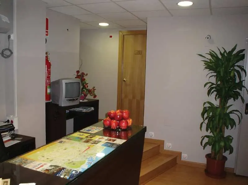 Yomo Hostal Bcn Port Barcelona Guest house