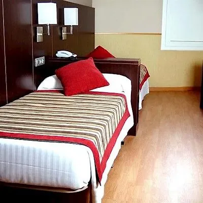 Yomo Hostal Bcn Port Barcelona 2*,
