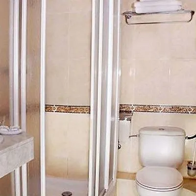 Yomo Hostal Bcn Port Barcelona Guest house