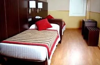 Yomo Hostal Bcn Port Barcelona