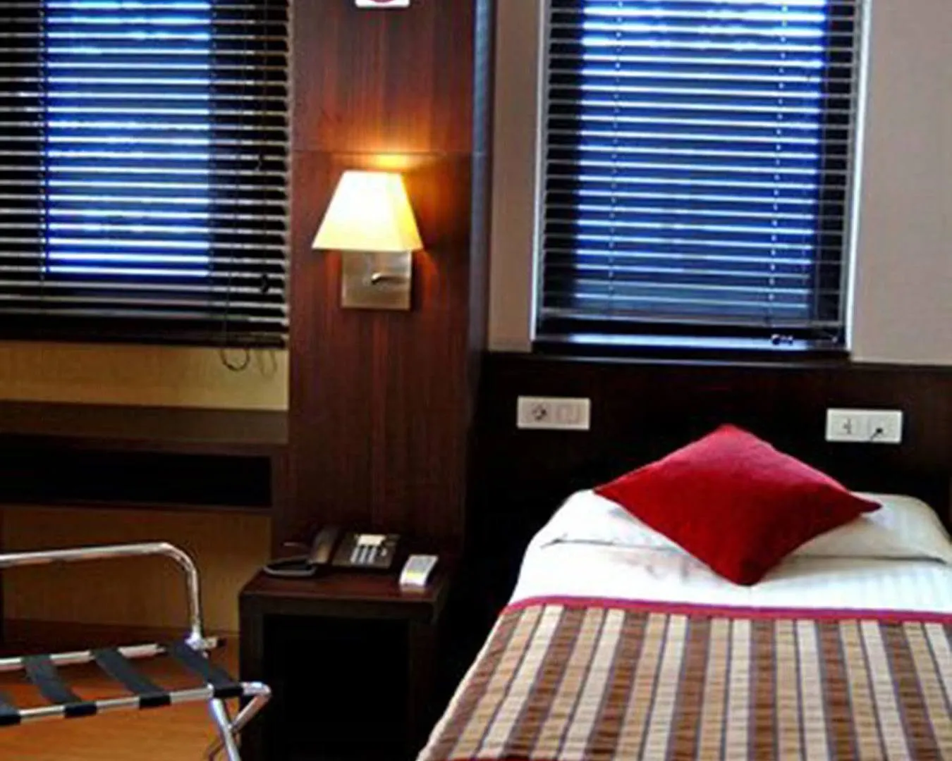 Yomo Hostal Bcn Port Barcelona Guest house