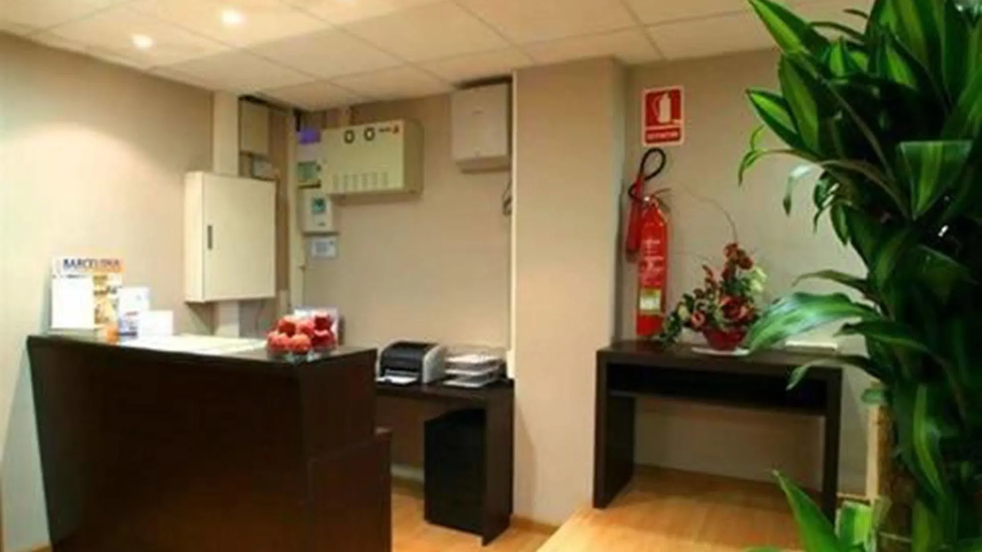 Yomo Hostal Bcn Port Barcelona Guest house