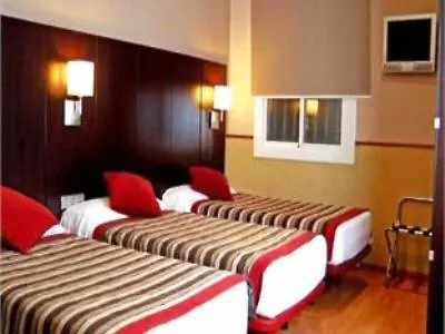 Yomo Hostal Bcn Port Barcelona 2*,