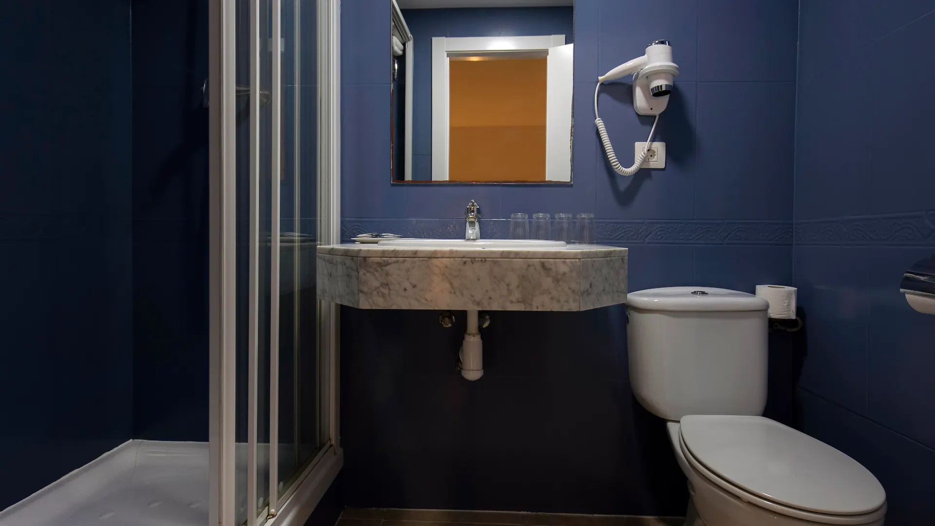 Yomo Hostal Bcn Port Barcelona Spanien